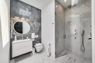 821 Harms Rd, Glenview, IL 60025 - Photo 22