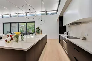 821 Harms Rd, Glenview, IL 60025 - Photo 10