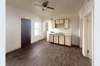 11739 S Indiana Avenue, Chicago, IL 60628 - Photo 2