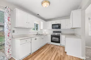 1887 Paddington Ave, Naperville, IL 60563 - Photo 2