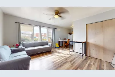 10548 Crown Road, Franklin Park, IL 60131 - Photo 2