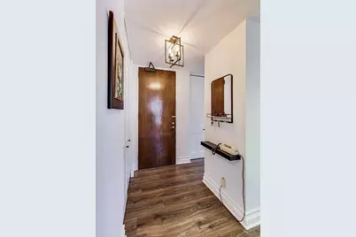 1310 N Ritchie Court #9D, Chicago, IL 60610 - Photo 2