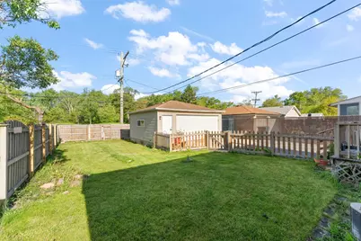 1678 State Line Road, Calumet City, IL 60409 - Photo 18