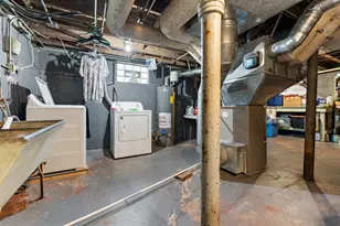 1678 State Line Rd, Calumet City, IL 60409 - Photo 14