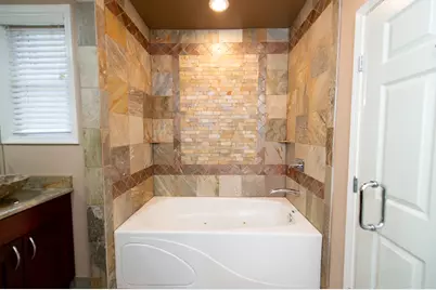 2612 W Diversey Avenue #101, Chicago, IL 60647 - Photo 18