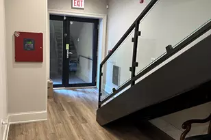 154 W Superior St, Chicago, IL 60654 - Photo 12