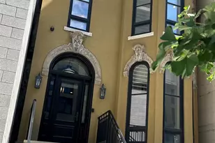 154 W Superior St, Chicago, IL 60654 - Photo 2