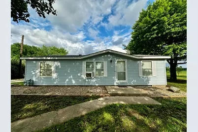 1008 Bloomington Street, Dewitt, IL 61735 - Photo 2