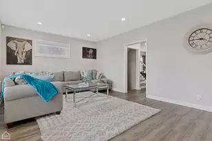 9320 S Racine Ave, Chicago, IL 60620 - Photo 4