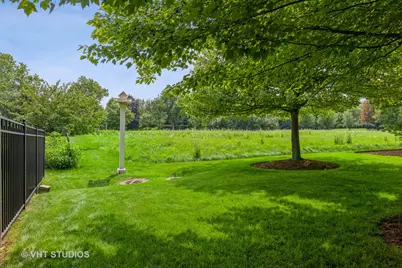 850 Gage Lane, Lake Forest, IL 60045 - Photo 2