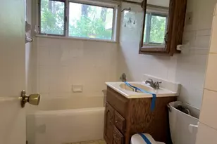 323 Windsor St, Park Forest, IL 60466 - Photo 8