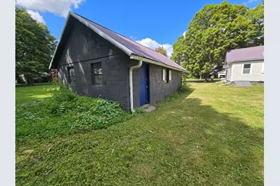 103 W Cherokee Avenue W, Shabbona, IL 60550 - Photo 16