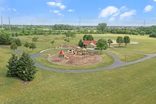 411 Honeysuckle Ln, Yorkville, IL 60560 - Photo 24