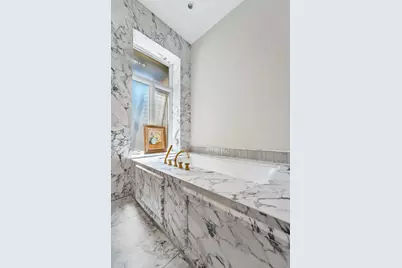 53 E Division Street, Chicago, IL 60610 - Photo 32