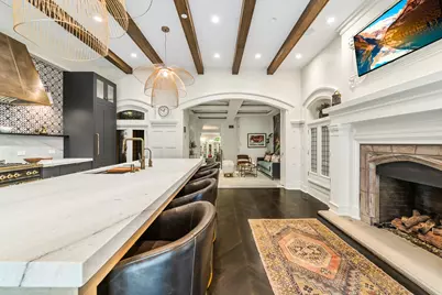 53 E Division Street, Chicago, IL 60610 - Photo 16