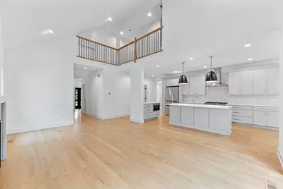 1672 Huntington Lane, Highland Park, IL 60035 - Photo 2