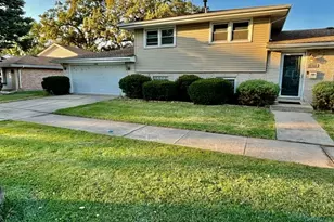 15760 Church Dr, South Holland, IL 60473 - Photo 2