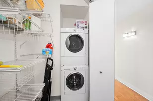 565 W Quincy St, Chicago, IL 60661 - Photo 22