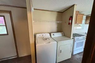 2003 Maple Acres Dr, Princeton, IL 61356 - Photo 8