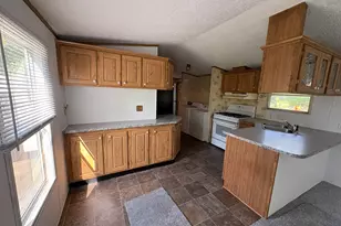 2003 Maple Acres Dr, Princeton, IL 61356 - Photo 6