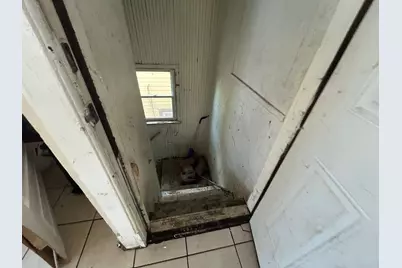 6812 S Hermitage Avenue, Chicago, IL 60636 - Photo 12