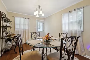 106 Blackhawk Dr, Park Forest, IL 60466 - Photo 6