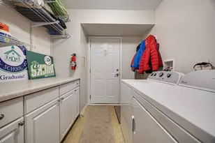 2929 Saganashkee Ln, Naperville, IL 60564 - Photo 20