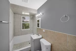 72 E 136th St, Riverdale, IL 60827 - Photo 12