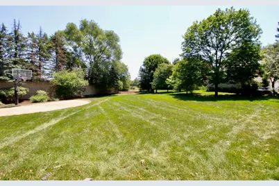 44 Oak Bluff Court, Naperville, IL 60565 - Photo 4