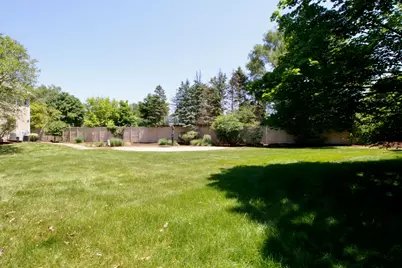 44 Oak Bluff Court, Naperville, IL 60565 - Photo 6