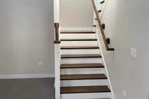 2019 Middleton Ave, Lisle, IL 60532 - Photo 8