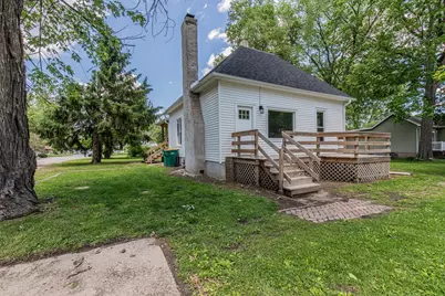 324 W Sumner Street, Streator, IL 61364 - Photo 1