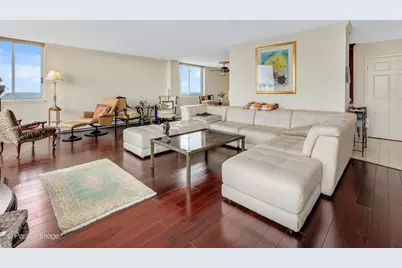 40 N Tower Road #12F, Oak Brook, IL 60523 - Photo 4