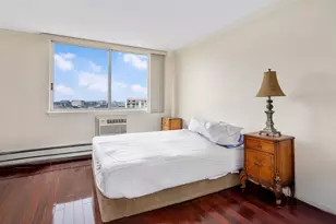 40 N Tower Rd, Oak Brook, IL 60523 - Photo 16