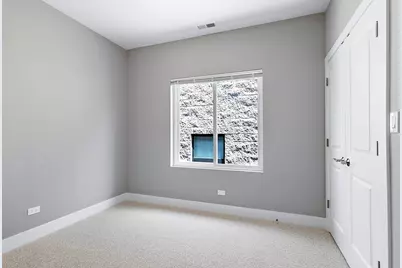 4231 S Champlain Avenue, Chicago, IL 60653 - Photo 8