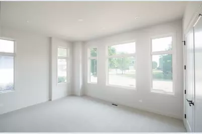 8 Heritage Drive, Highland Park, IL 60035 - Photo 16