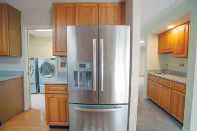 2705 Colonial Drive, Elgin, IL 60124 - Photo 20