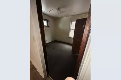 7425 S Harvard Avenue, Chicago, IL 60621 - Photo 6