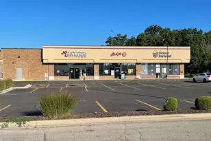 2579 Sycamore Rd, Dekalb, IL 60115 - Photo 1