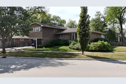 494 E Atwood Court, Elmhurst, IL 60126 - Photo 4