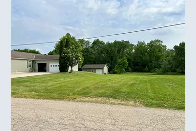 511 W Washington Street, Utica, IL 61373 - Photo 2