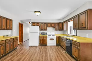 103 S Walnut St, Arrowsmith, IL 61722 - Photo 16