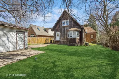 562 Byrd Road, Riverside, IL 60546 - Photo 14