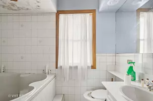 562 Byrd Rd, Riverside, IL 60546 - Photo 12