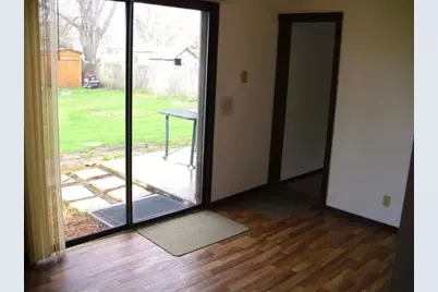 11220 US Route 20 Highway, Garden Prairie, IL 61038 - Photo 2