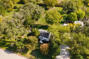 4S365 Meadow Rd, Naperville, IL 60563 - Photo 2