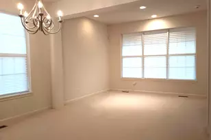 777 W Mystic Ln, Romeoville, IL 60446 - Photo 8