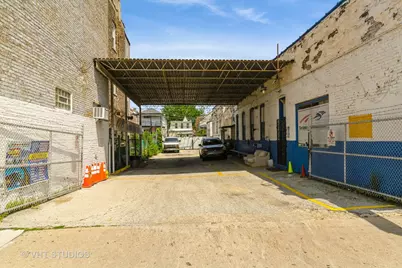 2139 S California Avenue, Chicago, IL 60608 - Photo 8