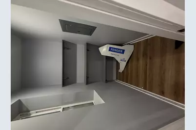 7843 S Marquette Avenue, Chicago, IL 60649 - Photo 8