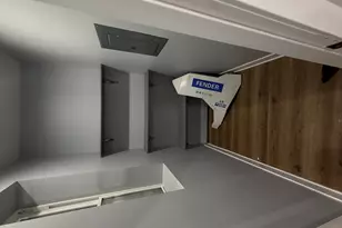 7843 S Marquette Ave, Chicago, IL 60649 - Photo 8